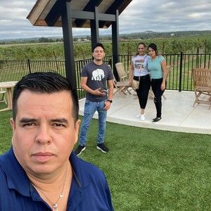 Meet your Posher, Jose